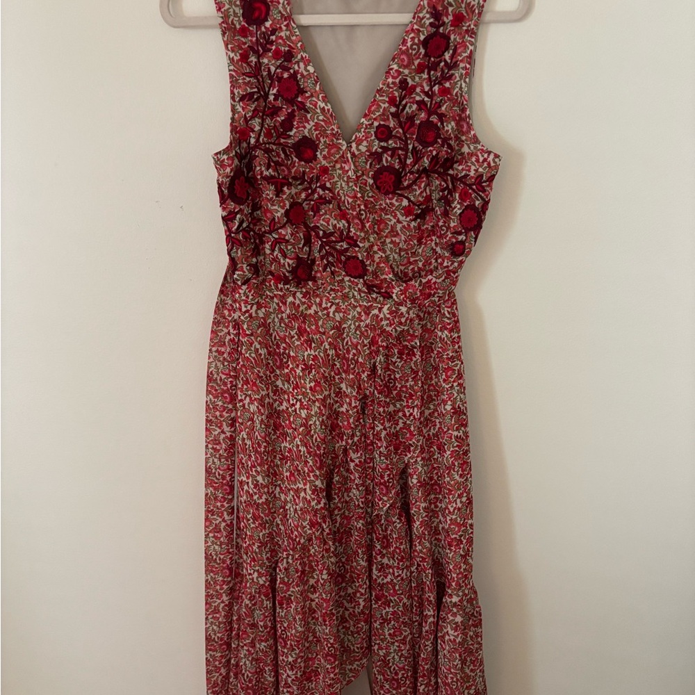 Ranna Gill Red Floral V-Neck Midi Dress